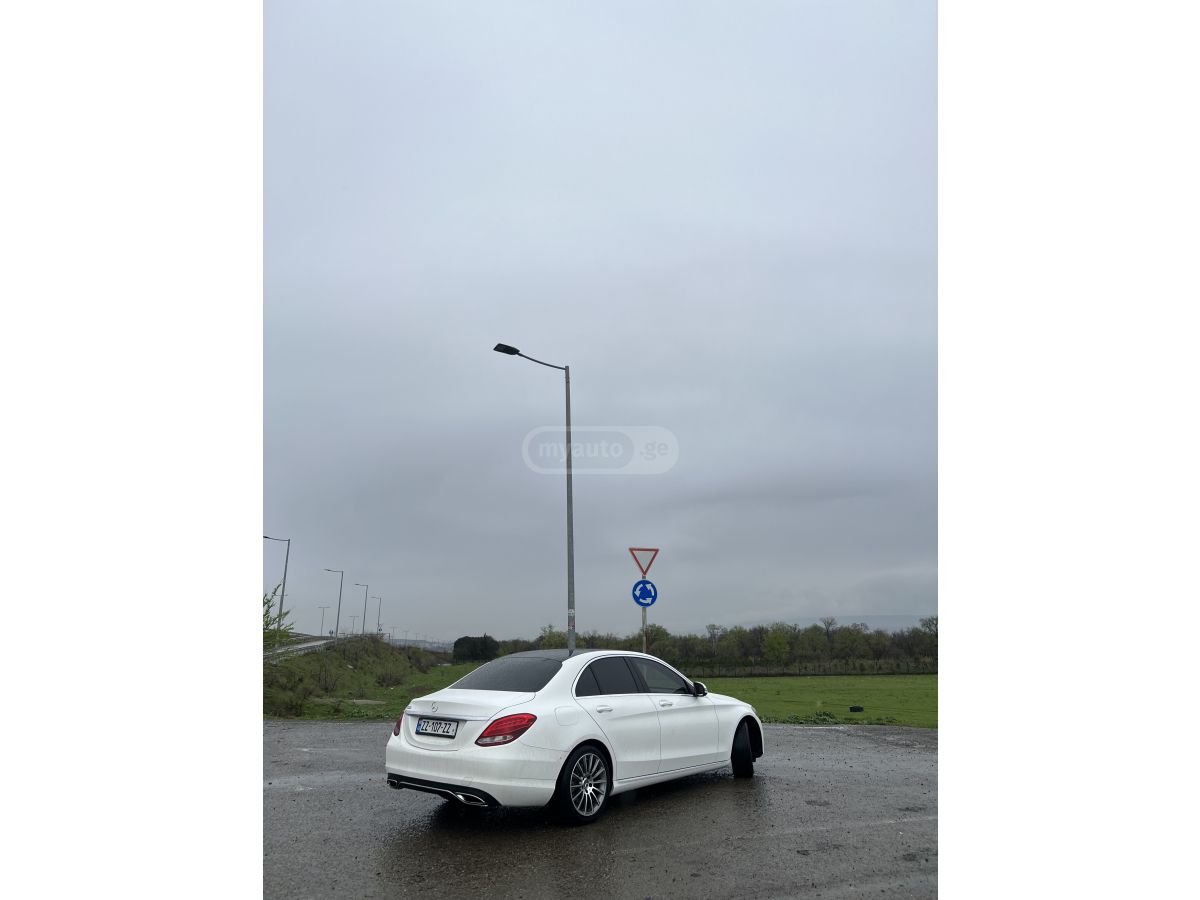Mercedes-Benz C 300 - фото 2