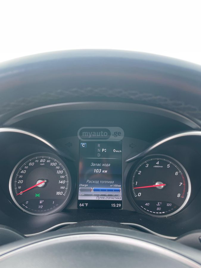 Mercedes-Benz C 300 - фото 9