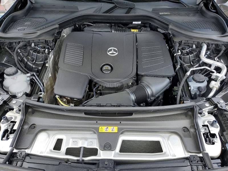 Mercedes-Benz GLC 300 Coupe 4MATIC 2025 — миниатюра 12