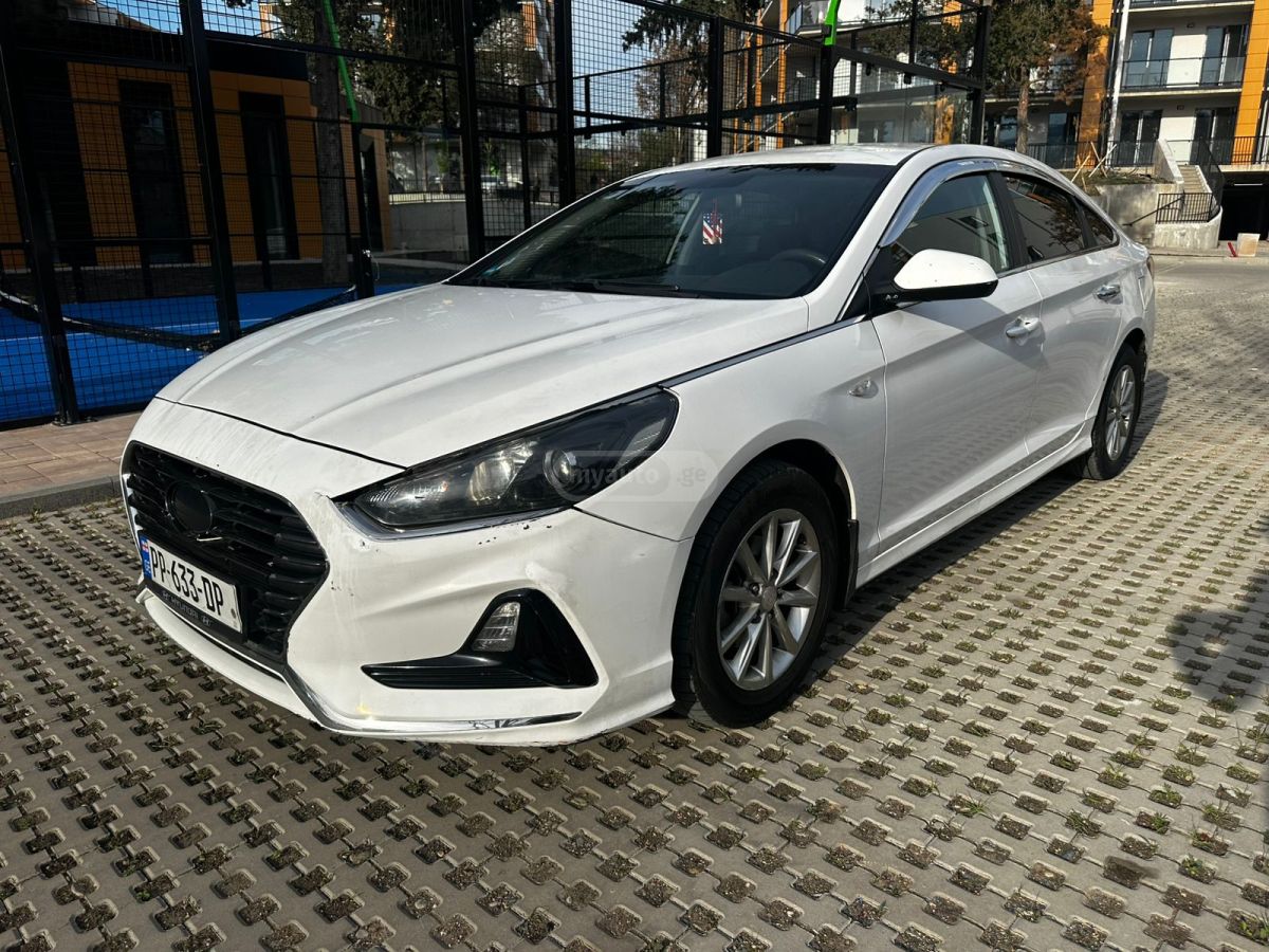 Hyundai Sonata - фото 1