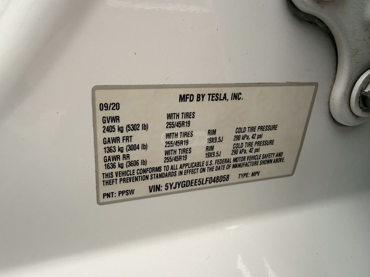 Tesla DUAL MOTOR LONG RANGE — миниатюра 11