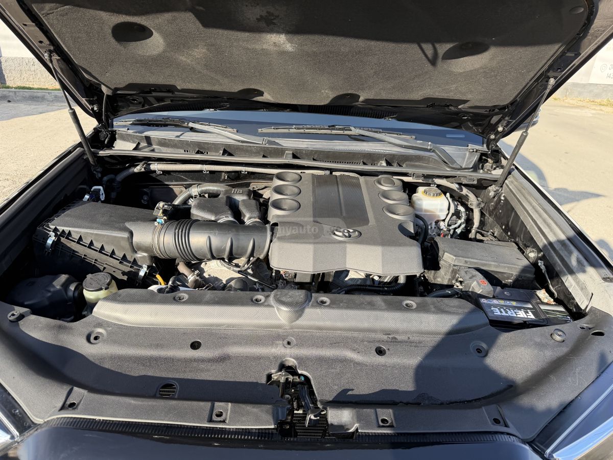 Toyota 4 Runner - фото 6