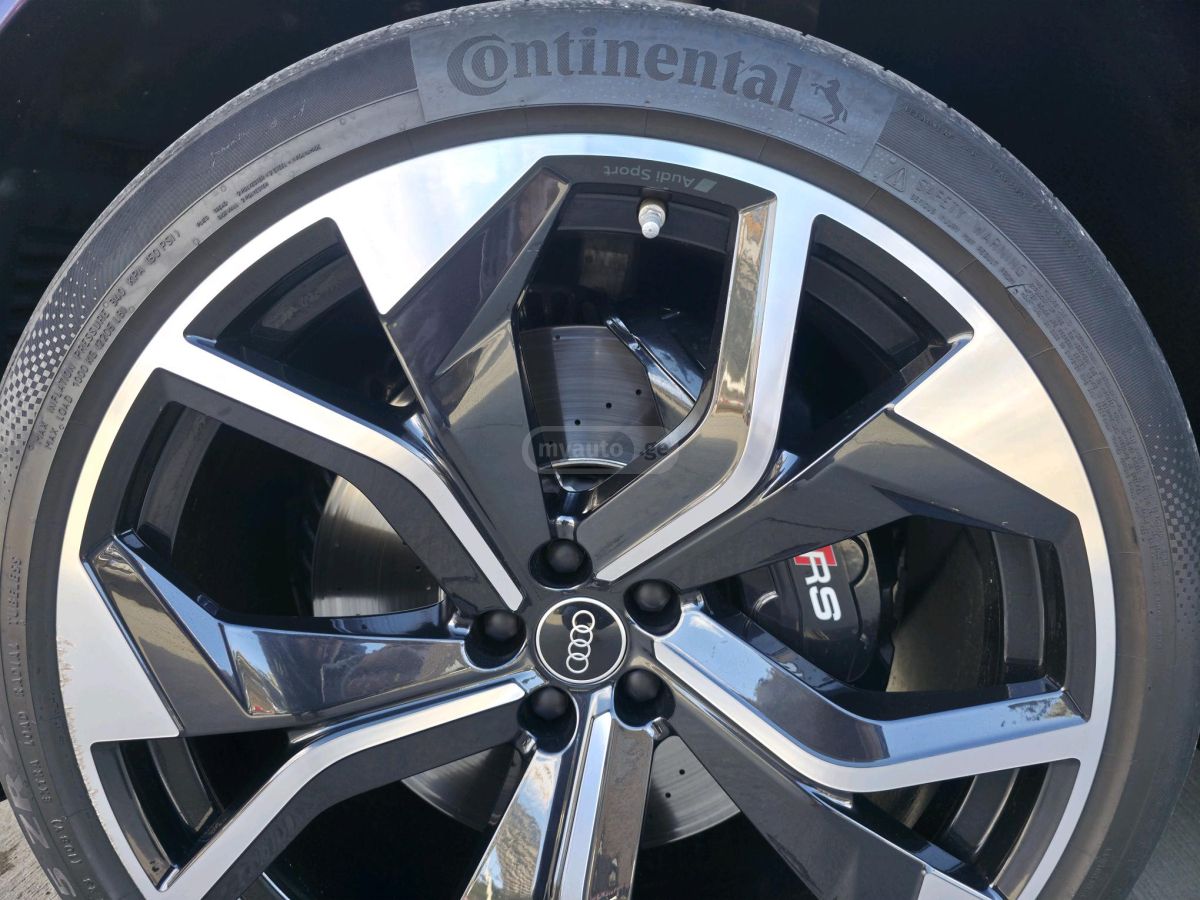 Audi Q8 - фото 11