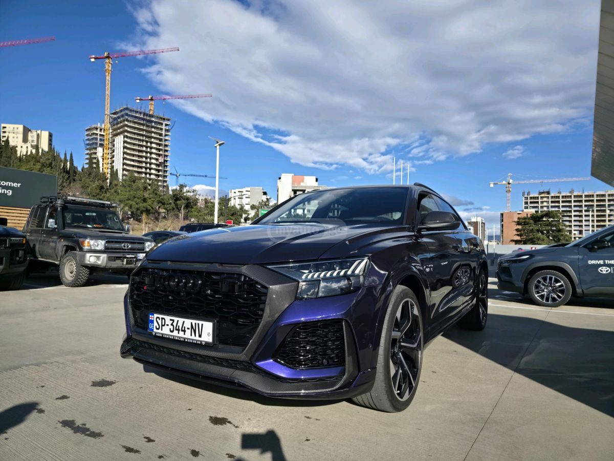 Audi Q8 - фото 2