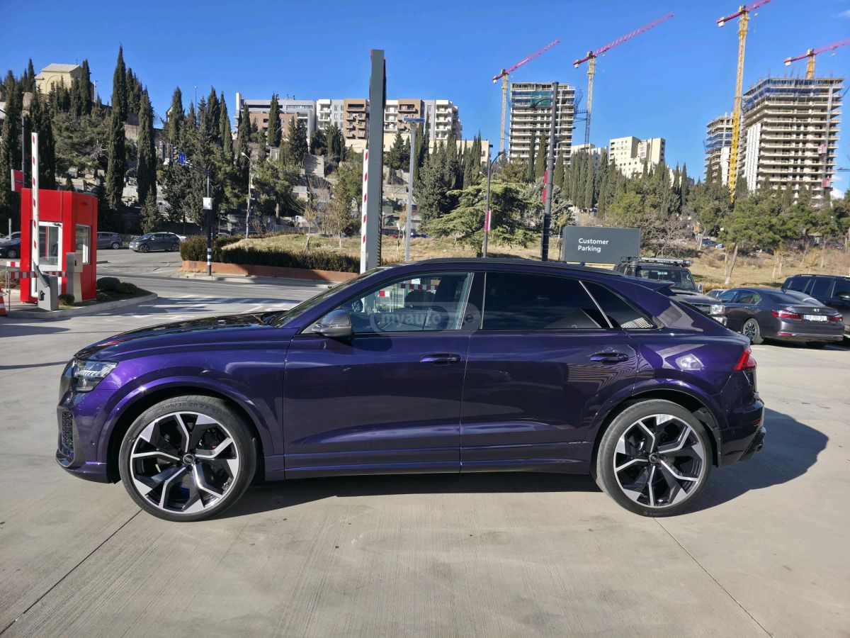 Audi Q8 - фото 3