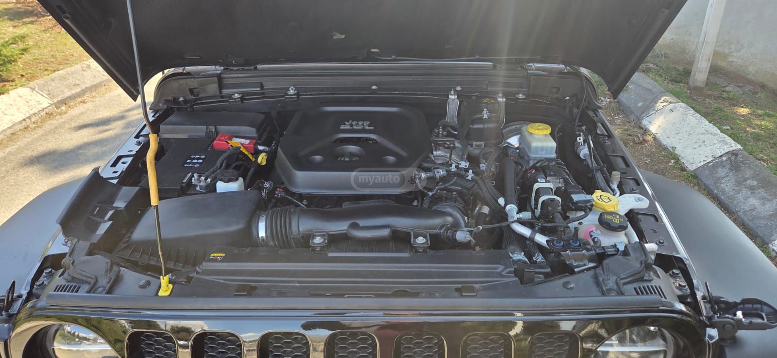 Jeep Wrangler - фото 11