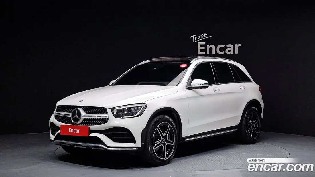 Mercedes-Benz - фото 1