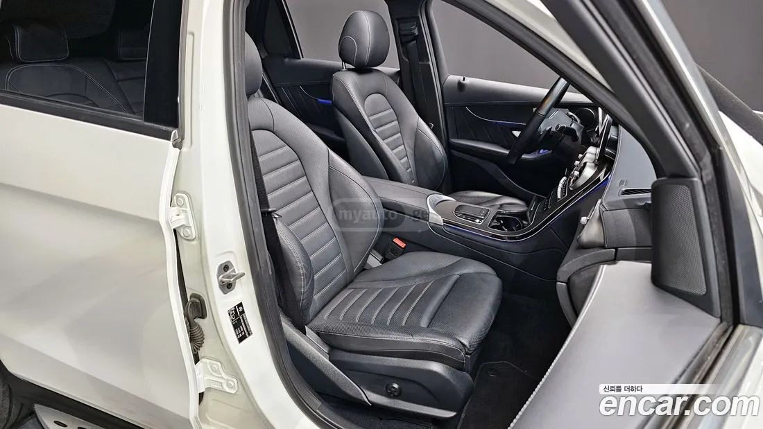 Mercedes-Benz - фото 12