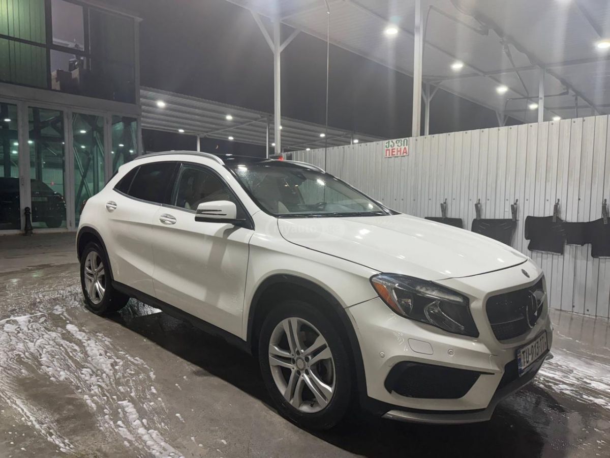 Mercedes-Benz GLA 250 - фото 1