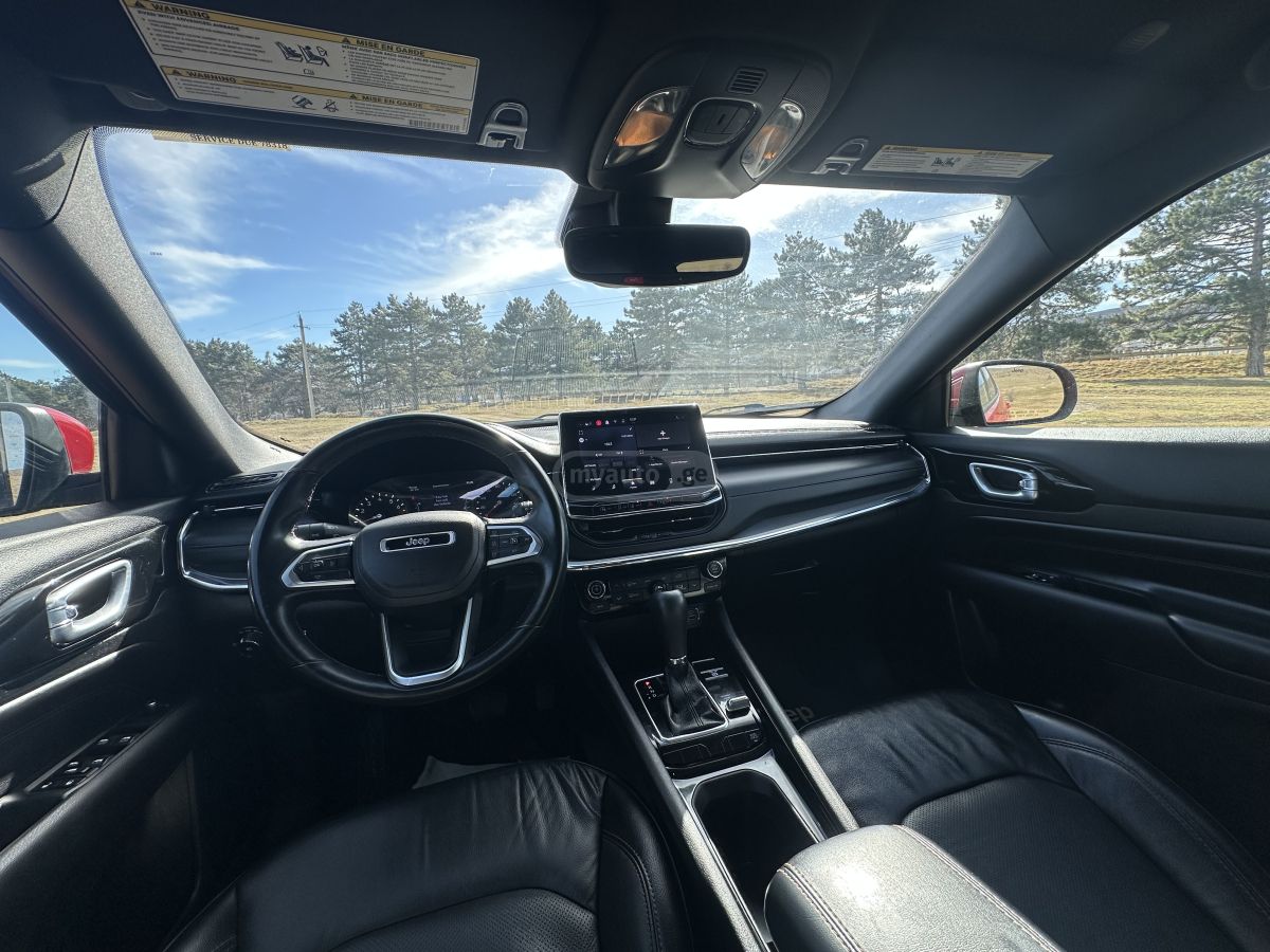 Jeep Compass - фото 10