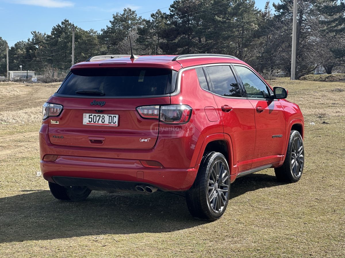 Jeep Compass - фото 15