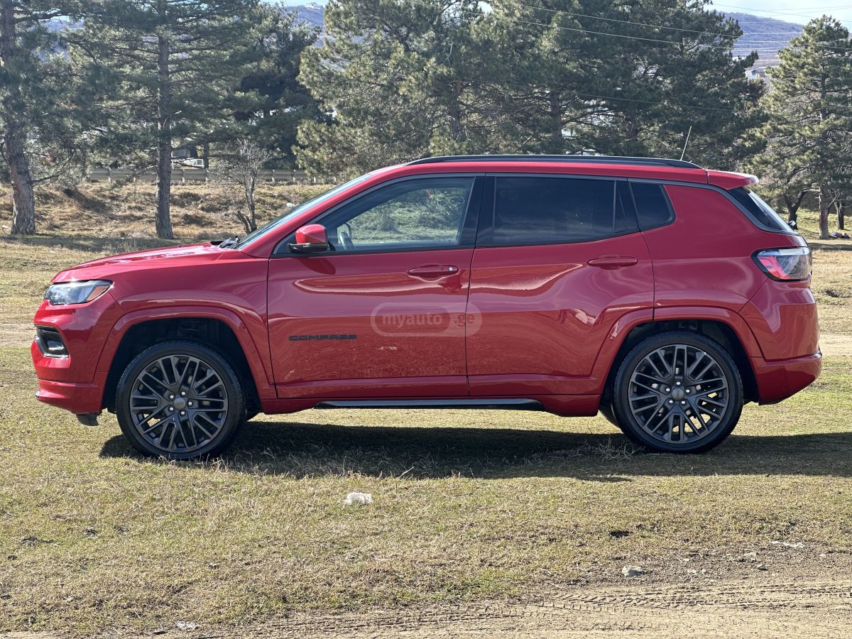 Jeep Compass - фото 2