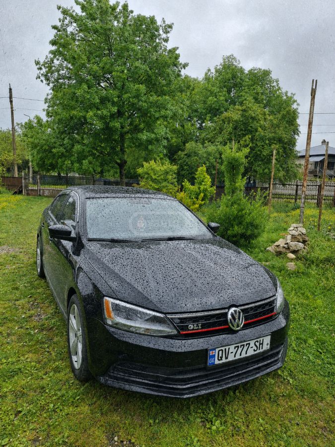 Volkswagen Jetta - фото 1
