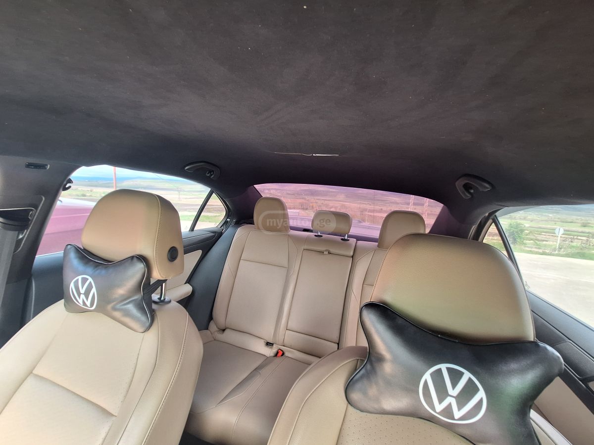 Volkswagen Jetta - фото 9