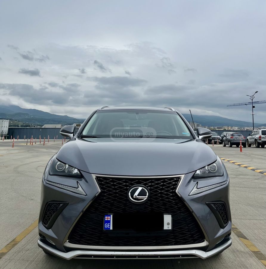 Lexus NX 200 - фото 1
