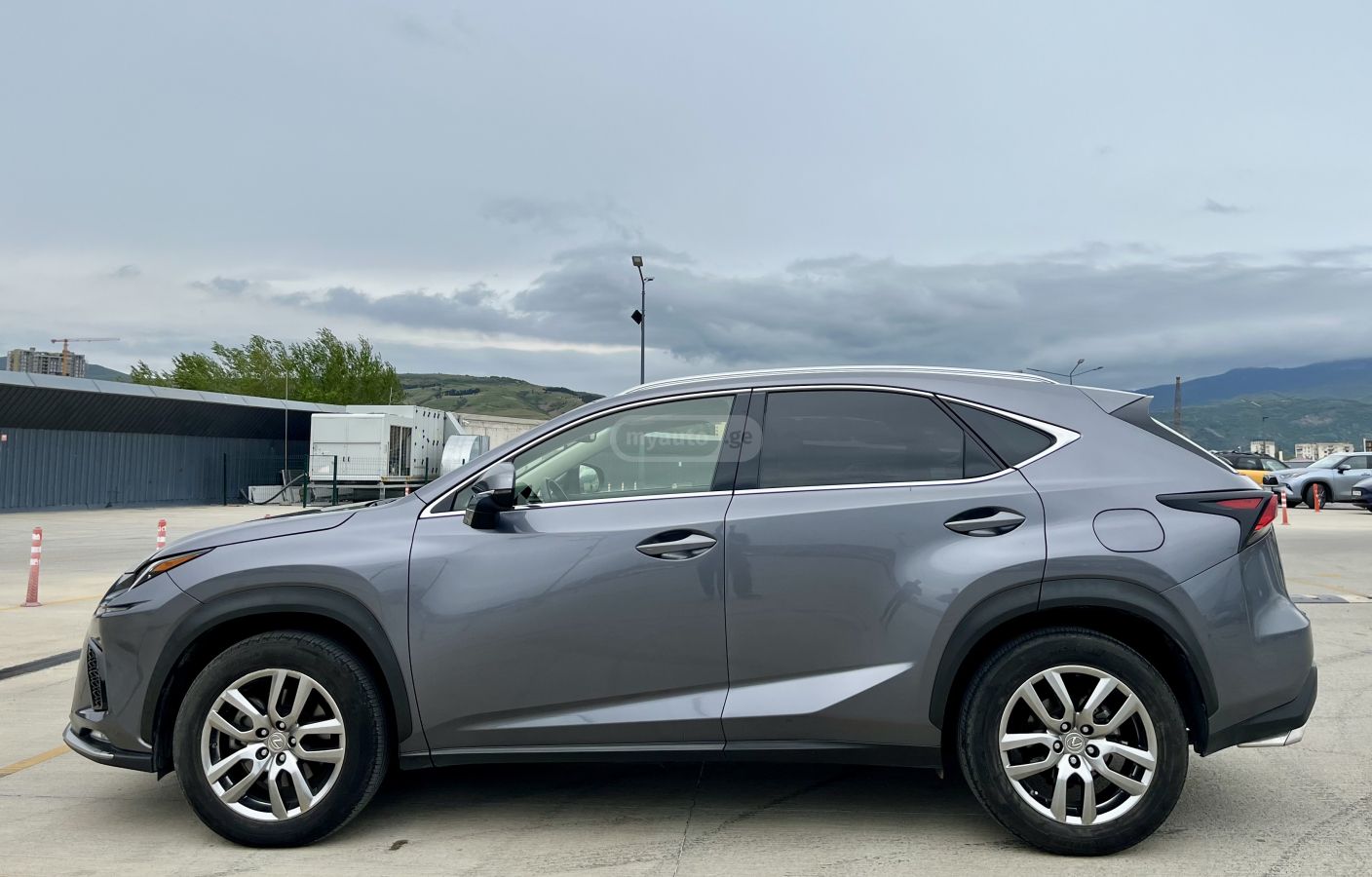 Lexus NX 200 - фото 4