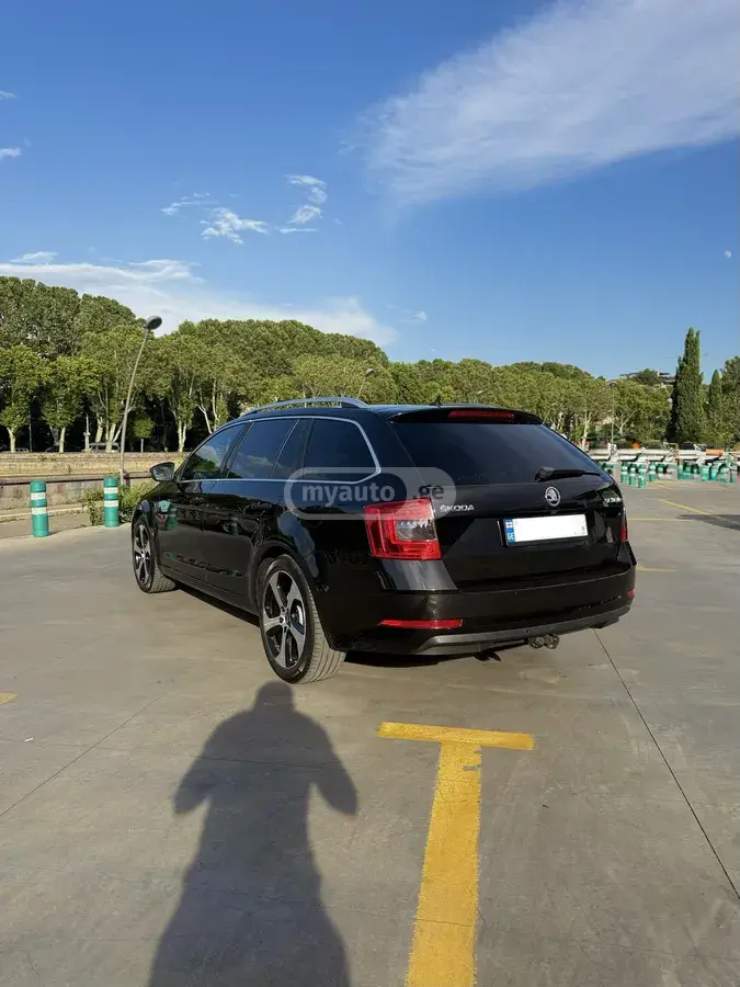 نمای دیگر Skoda DSG 2018