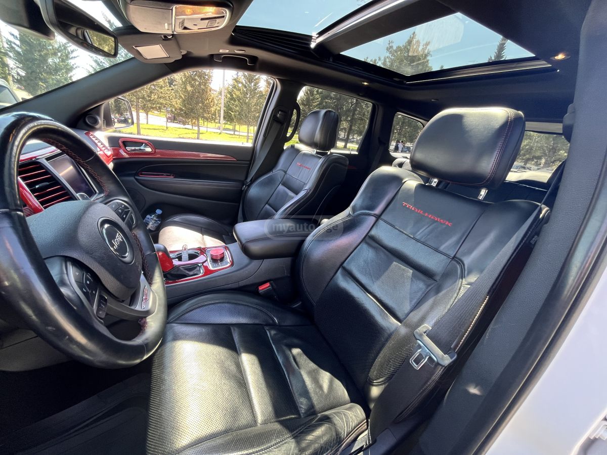 Jeep Grand Cherokee - фото 11