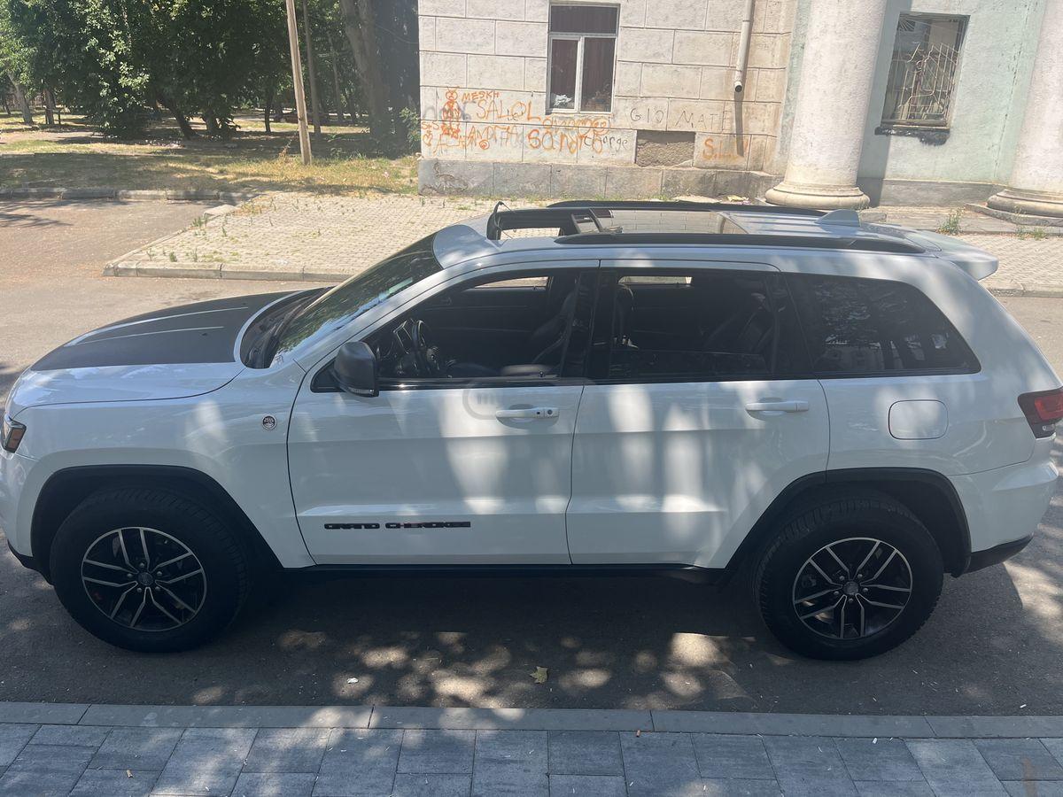 نمای دیگر Jeep 2017