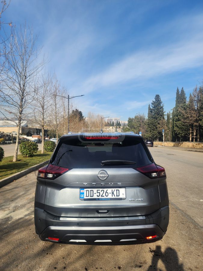 Nissan SL 4dr All-Wheel Drive CVT — миниатюра 2