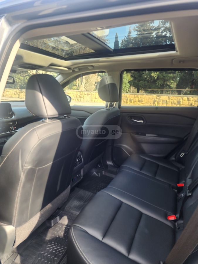 Nissan SL 4dr All-Wheel Drive CVT — миниатюра 7