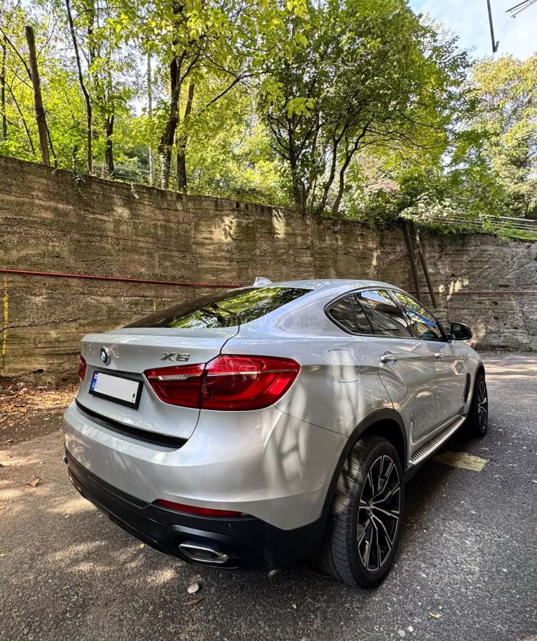 BMW X6 - фото 4