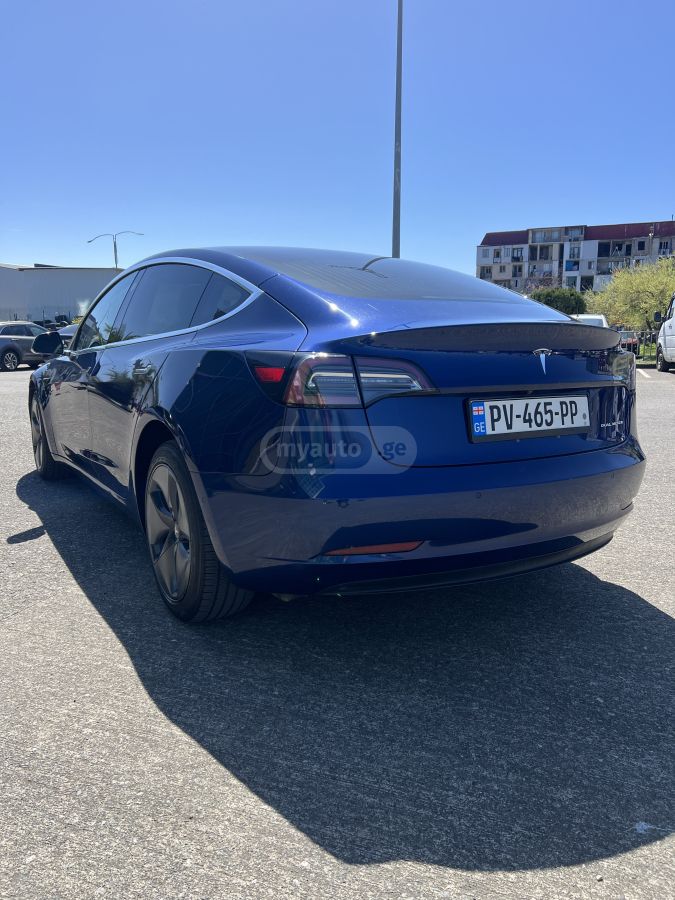 Tesla Model 3 - фото 5