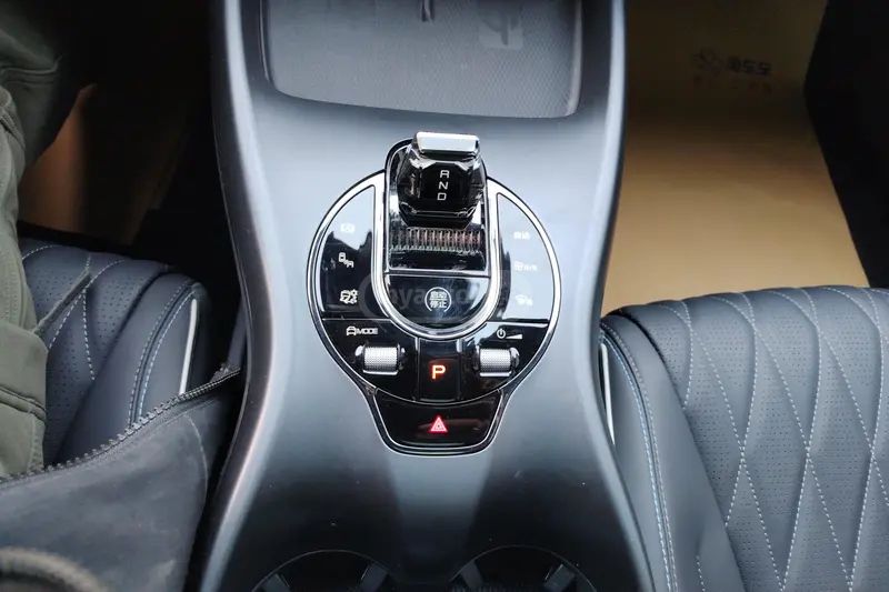 BYD Seal 2023 — миниатюра 9