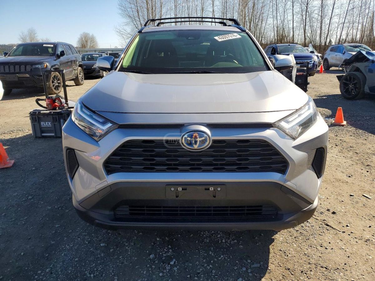 Toyota RAV 4 - фото 5