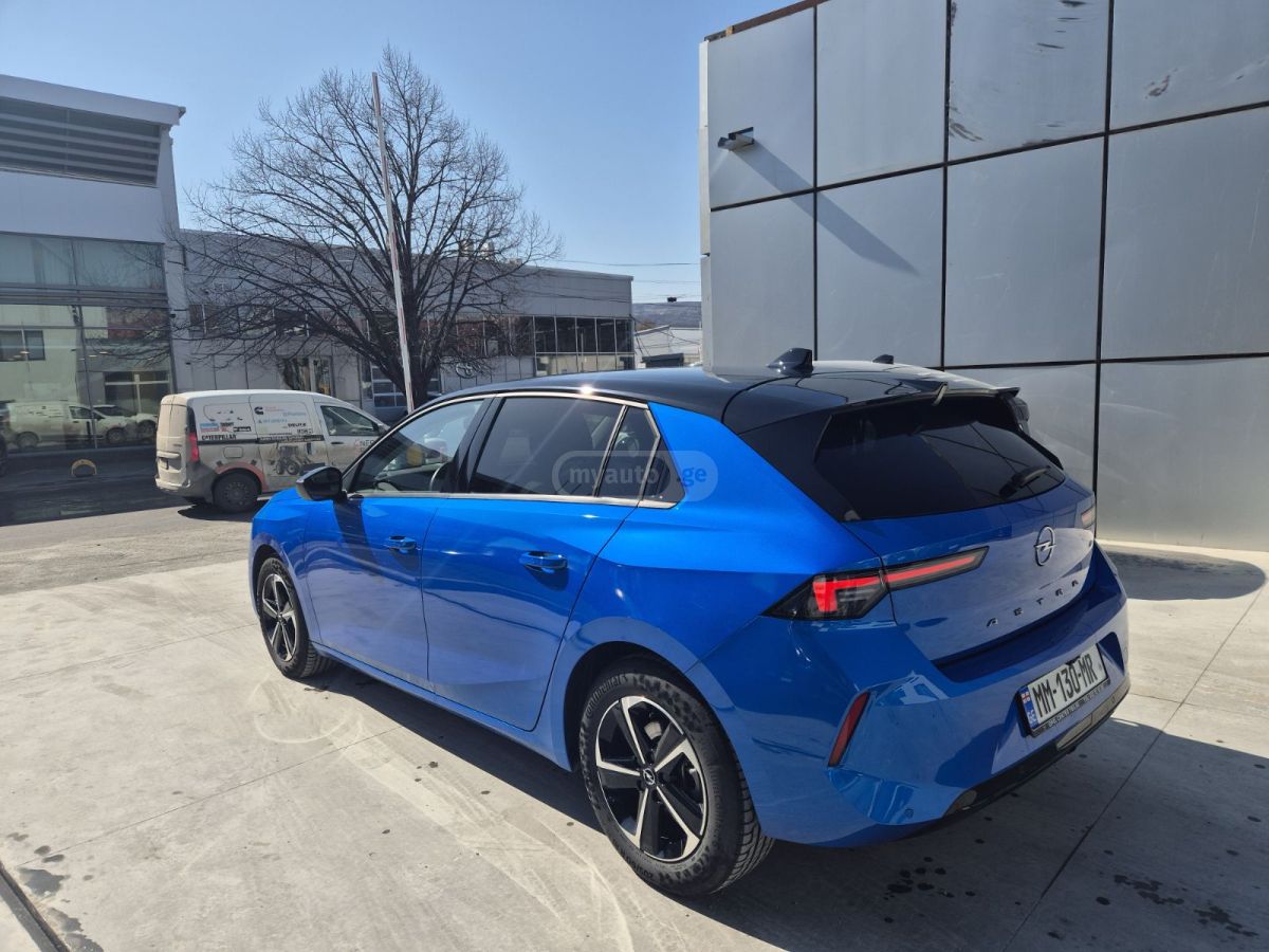 Opel Astra 