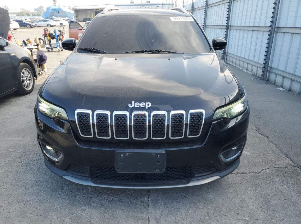 Jeep Cherokee - фото 1