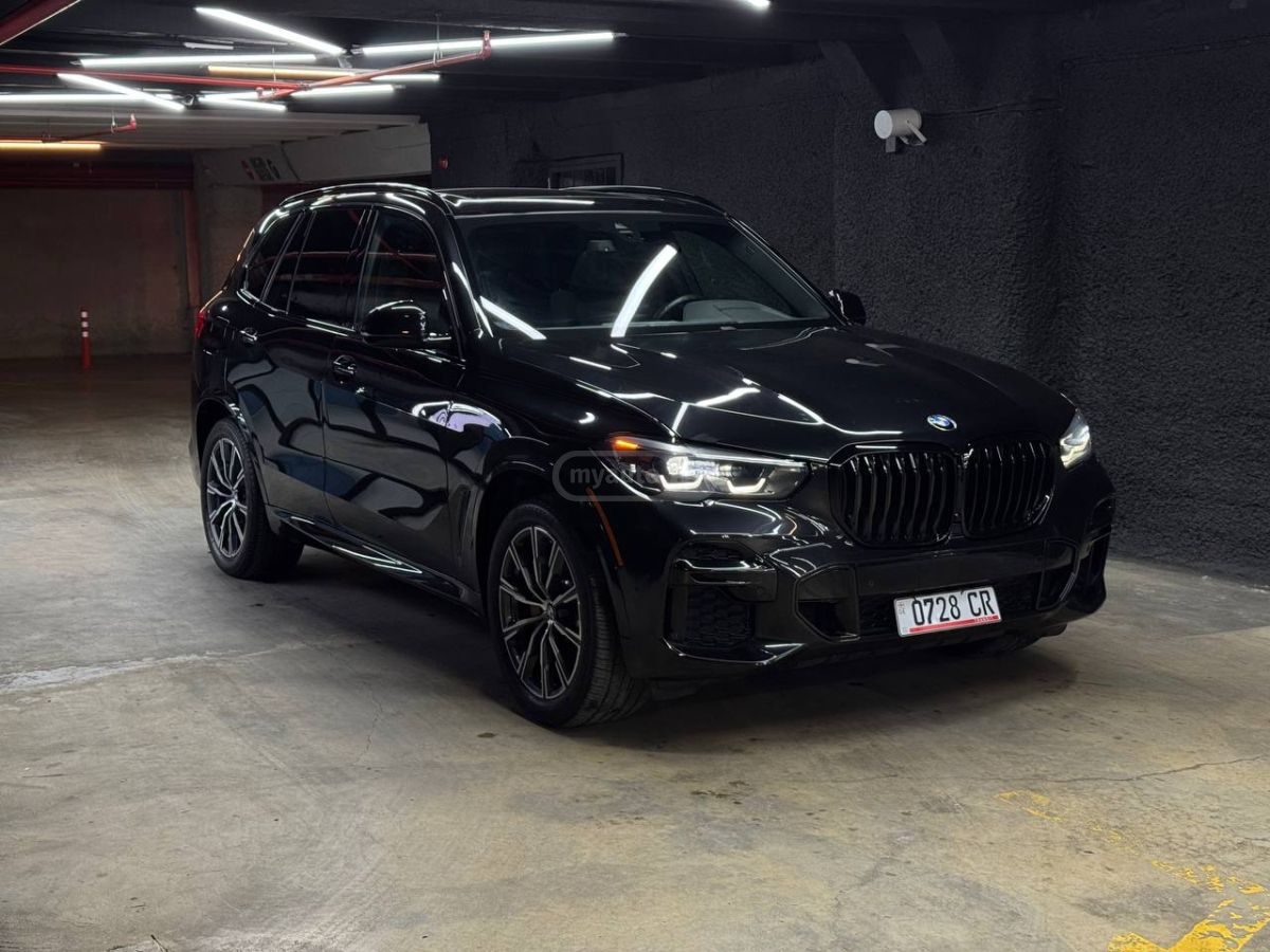 BMW xDrive40i 4dr All-Wheel Drive — миниатюра 1