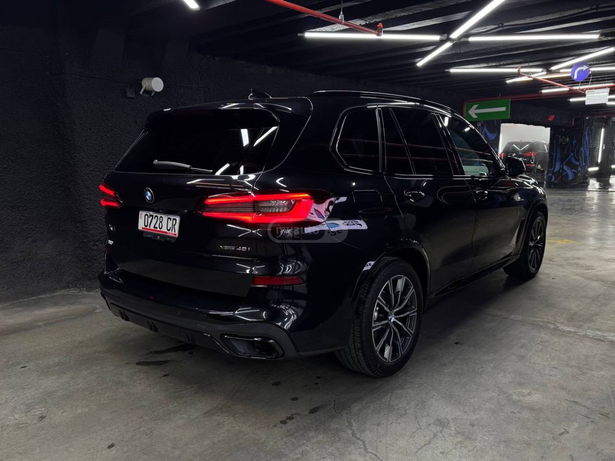 BMW xDrive40i 4dr All-Wheel Drive — миниатюра 6