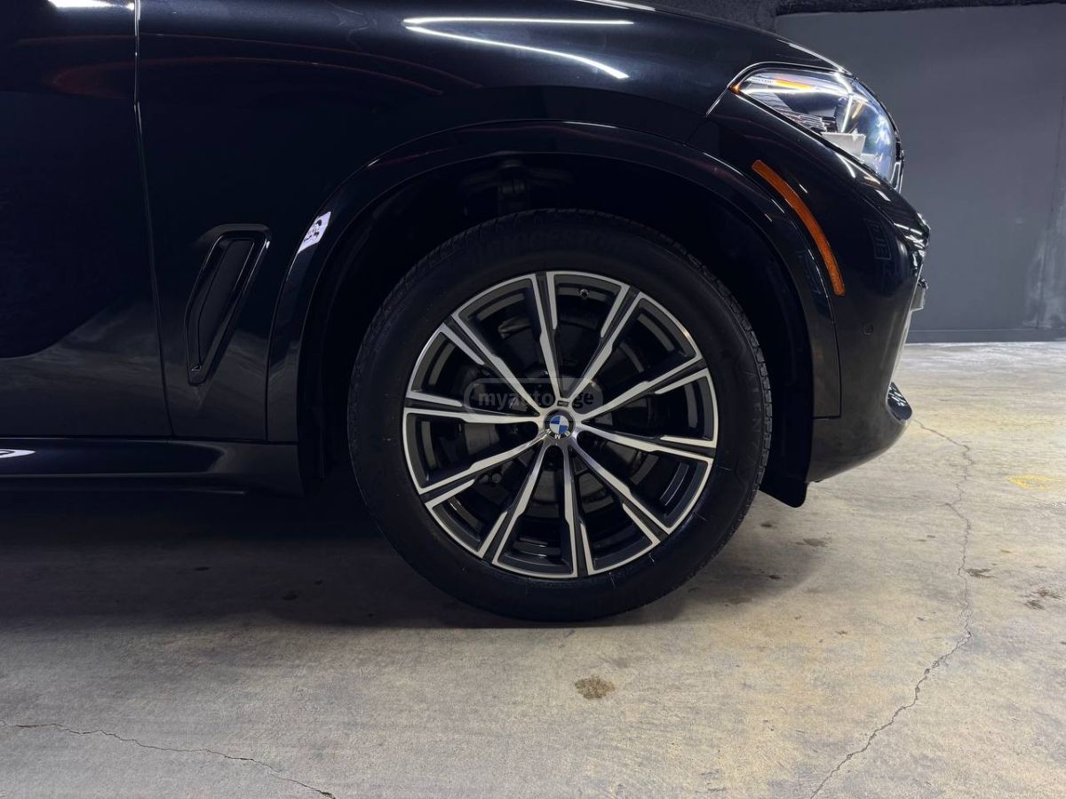 BMW xDrive40i 4dr All-Wheel Drive — миниатюра 7