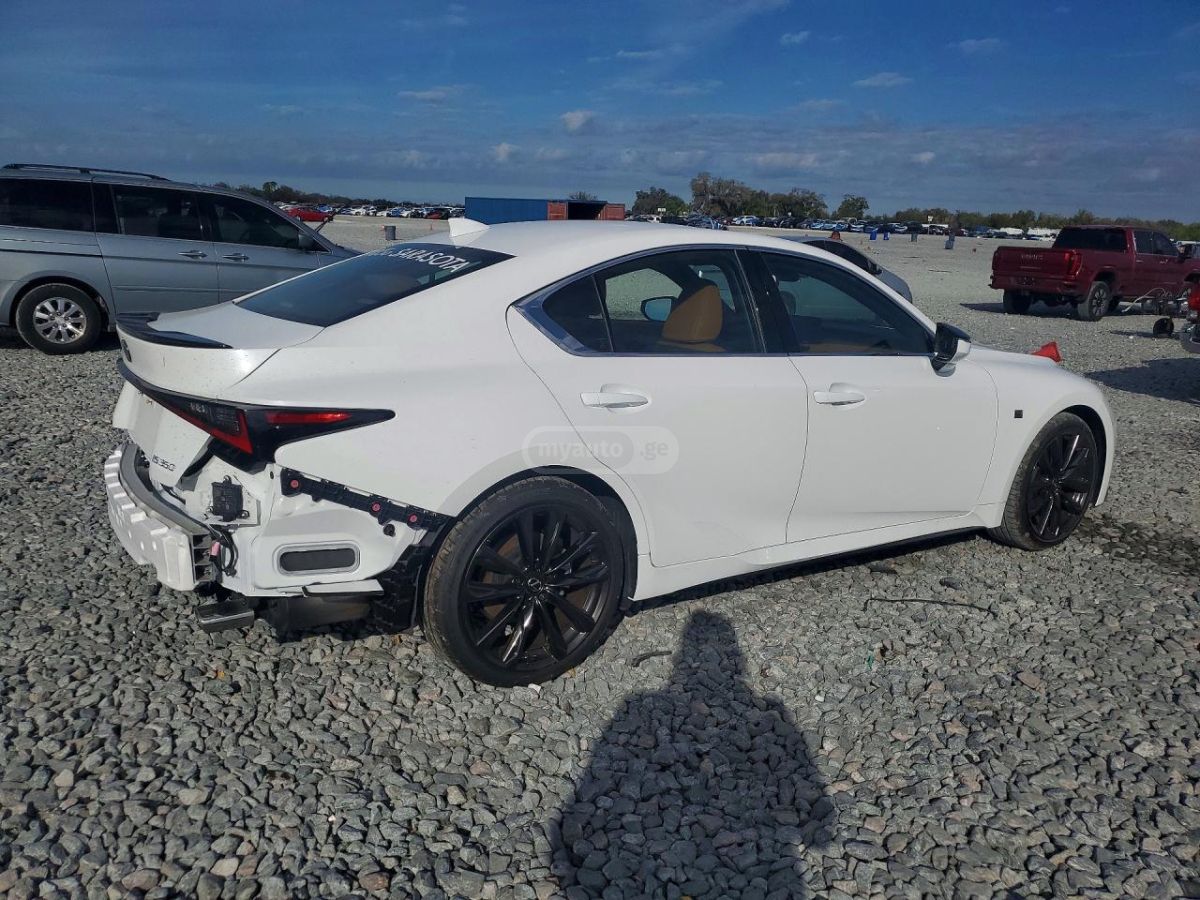 Lexus IS 350 F SPORT DESIGN 2025 — миниатюра 3