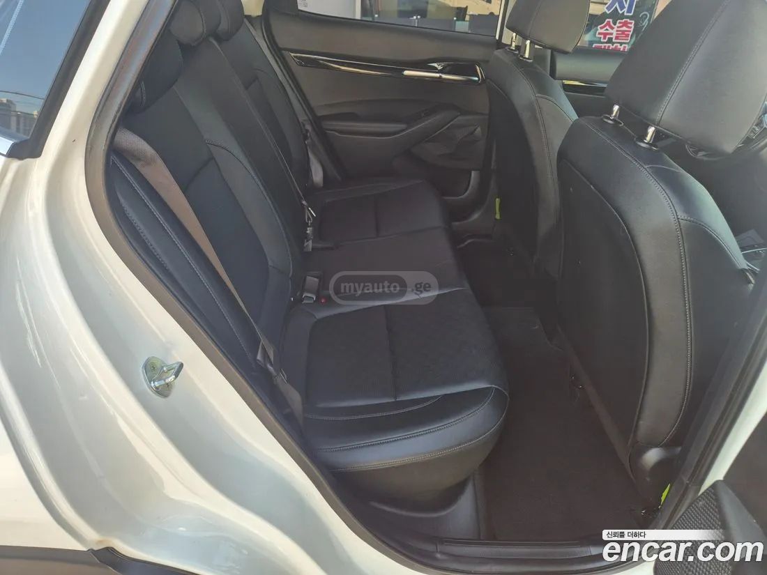 Kia Seltos 2023 — миниатюра 7