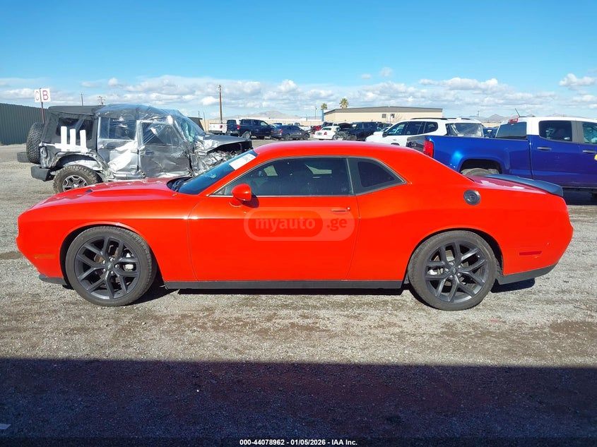 Dodge Challenger - фото 14