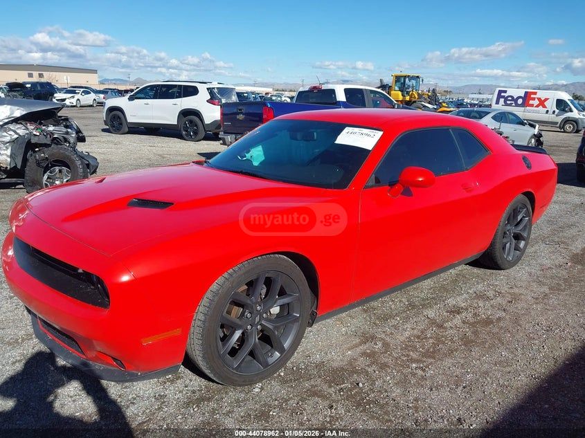 Dodge Challenger - фото 2