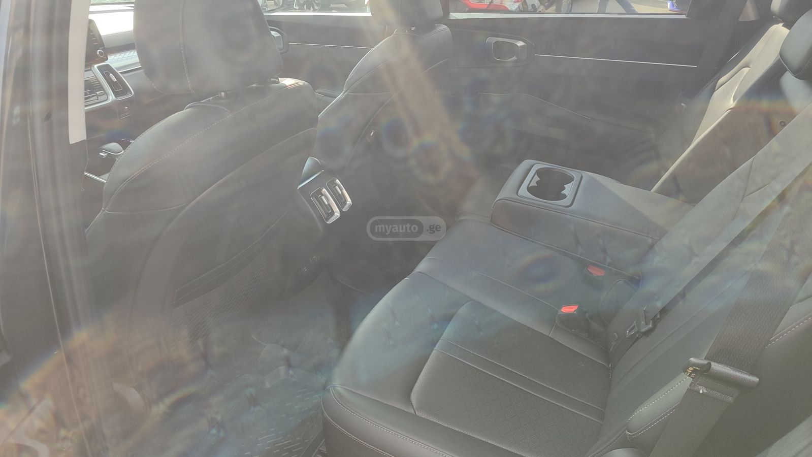 Kia Sorento - фото 11