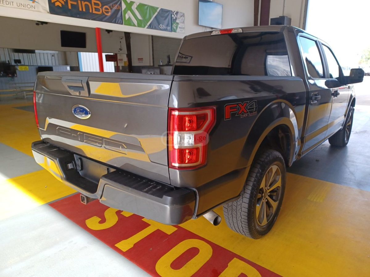 Ford F150 - фото 5