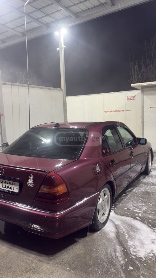 Mercedes-Benz C 180 - фото 2