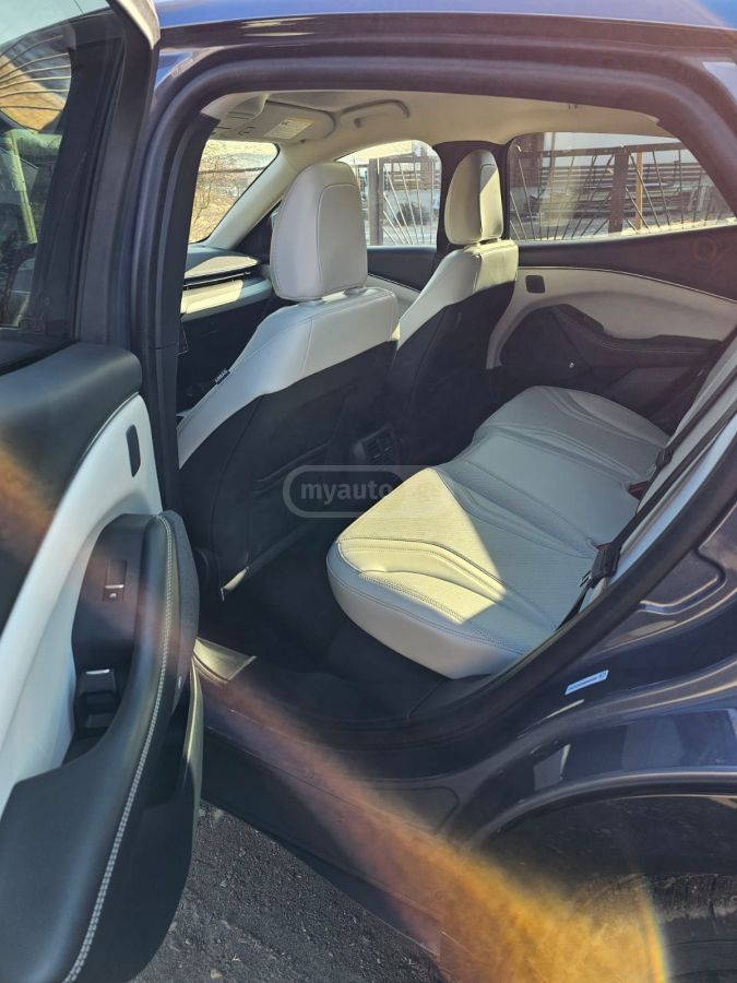 Ford Premium 4dr All-Wheel Drive Au — миниатюра 5