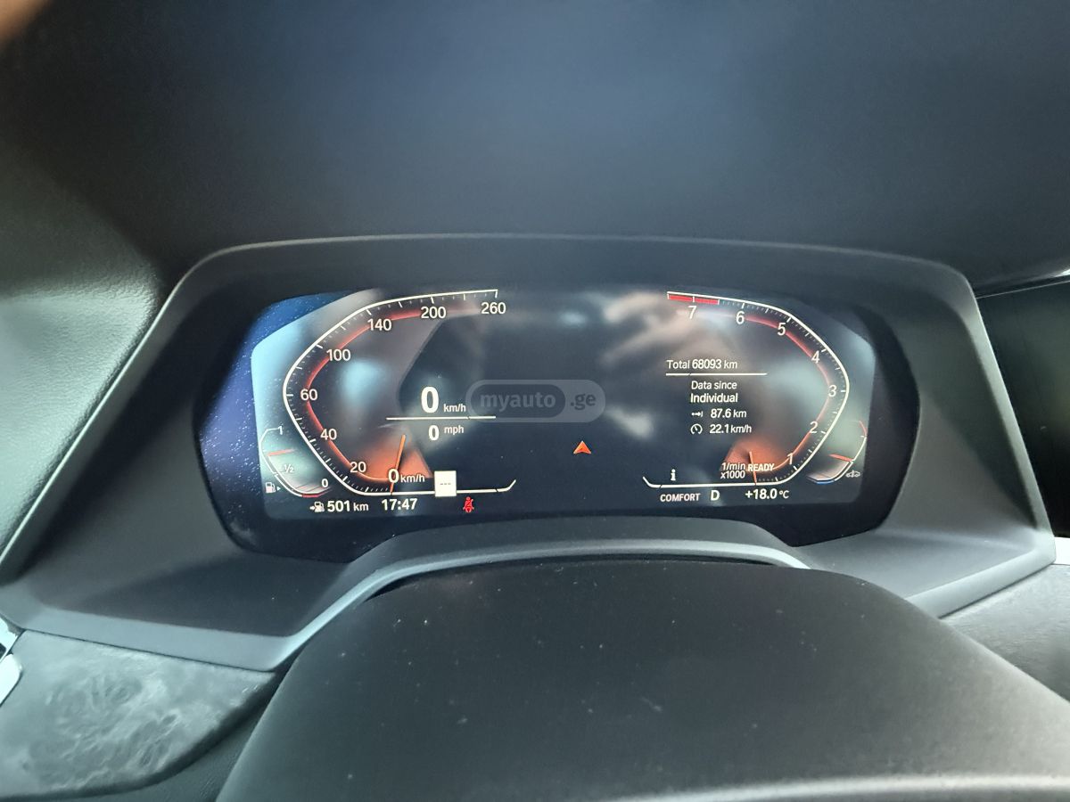 BMW sDrive40i 4dr 4x2 Sports Activ — миниатюра 15