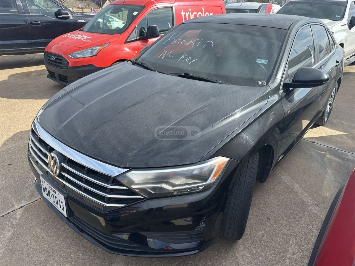 Volkswagen Jetta - фото 1