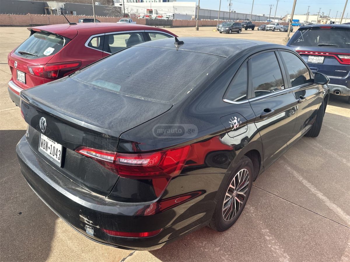 Volkswagen Jetta - фото 5