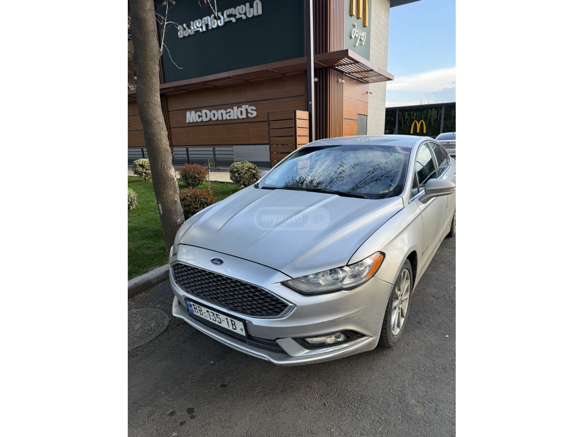 Ford Fusion - фото 5