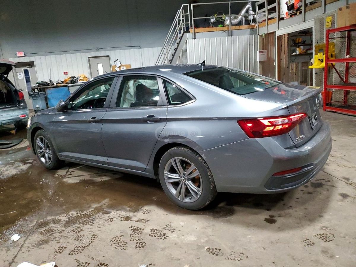 Volkswagen Jetta - фото 3