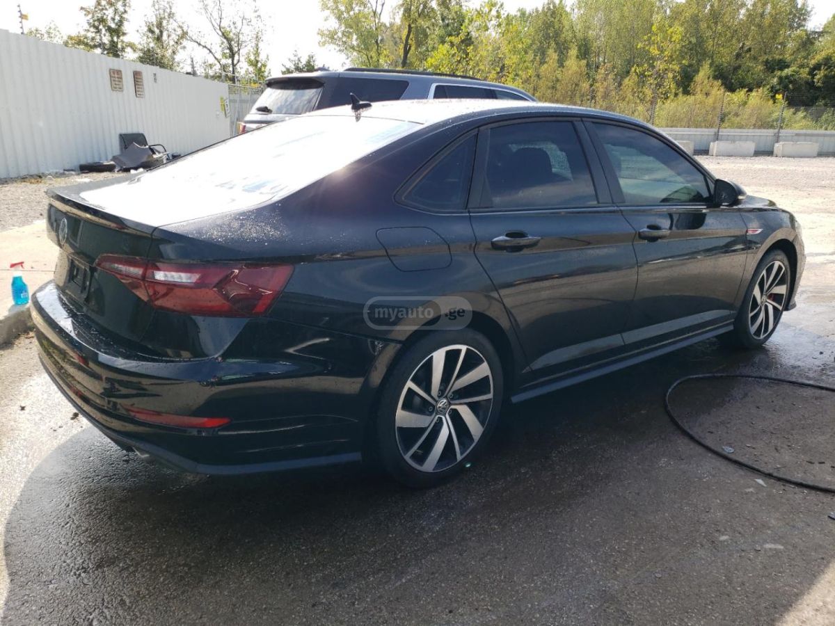 Volkswagen Jetta - фото 4