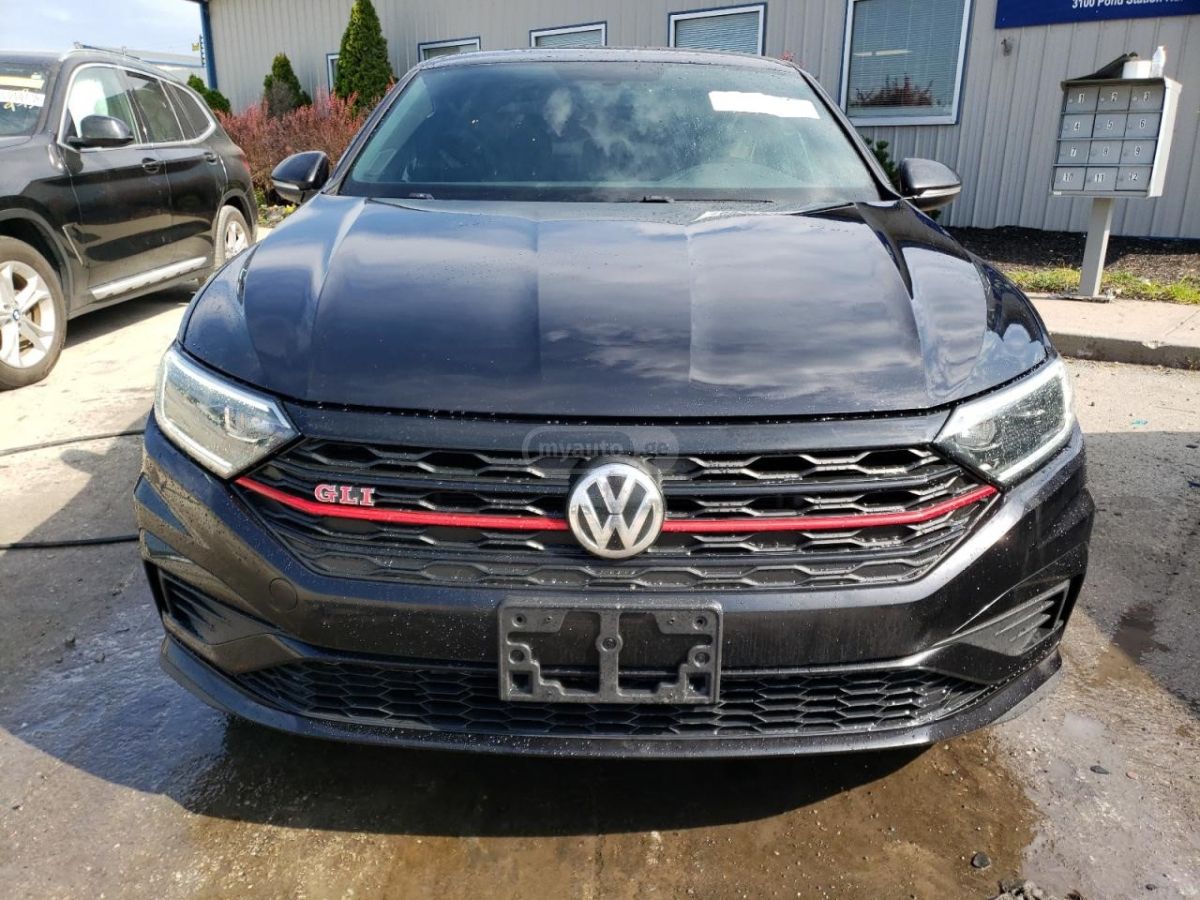 Volkswagen Jetta - фото 5