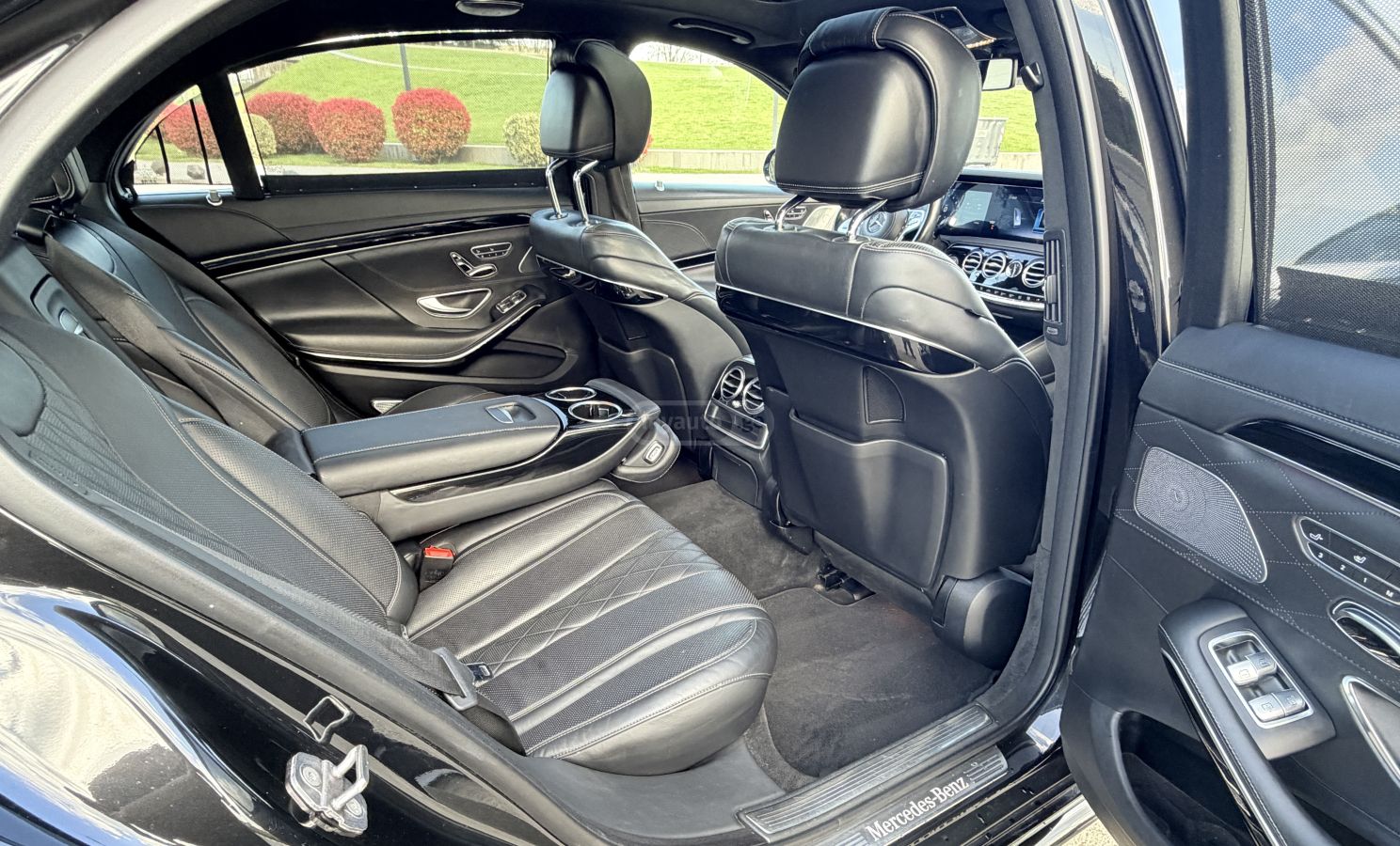 Mercedes-Benz S 560 - фото 10